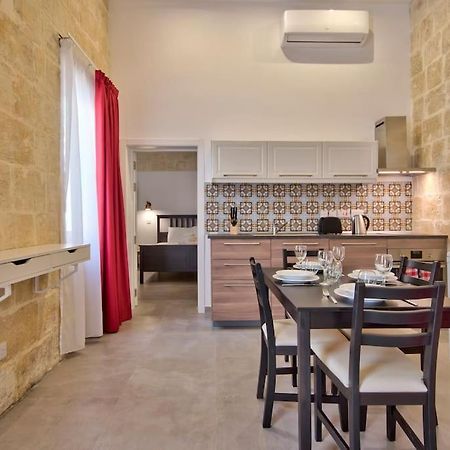 Vallettastay Old Lodge Apartment 3 Ngoại thất bức ảnh