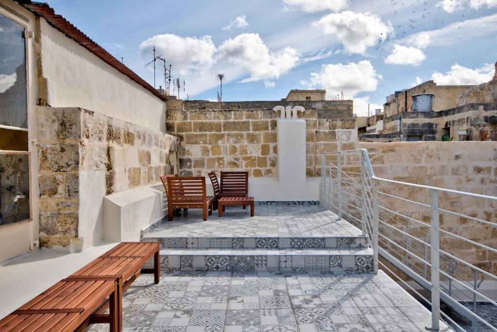 Vallettastay Old Lodge Apartment 3 Ngoại thất bức ảnh