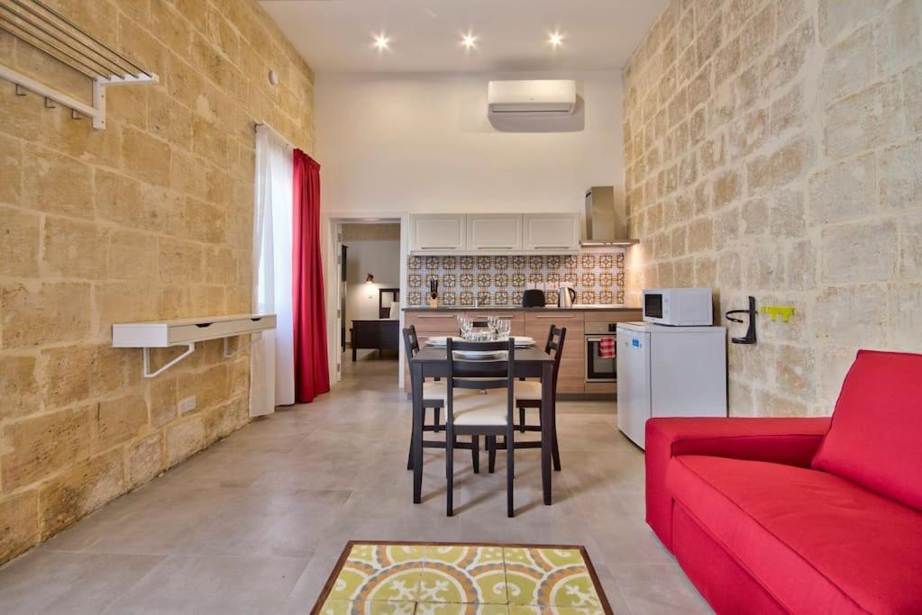 Vallettastay Old Lodge Apartment 3 Ngoại thất bức ảnh