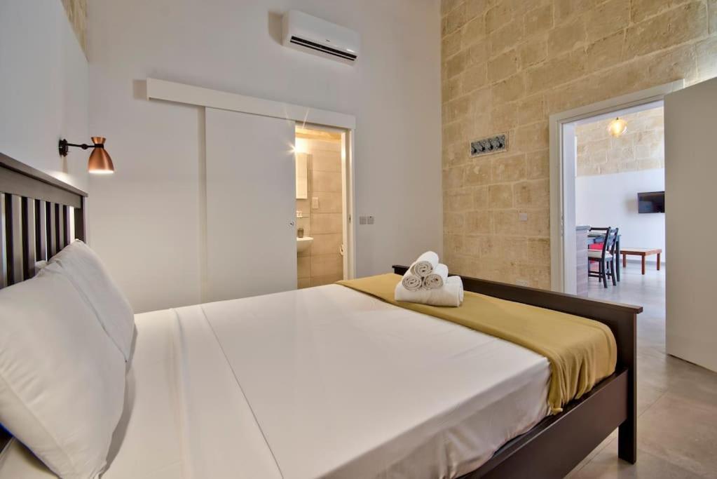 Vallettastay Old Lodge Apartment 3 Ngoại thất bức ảnh