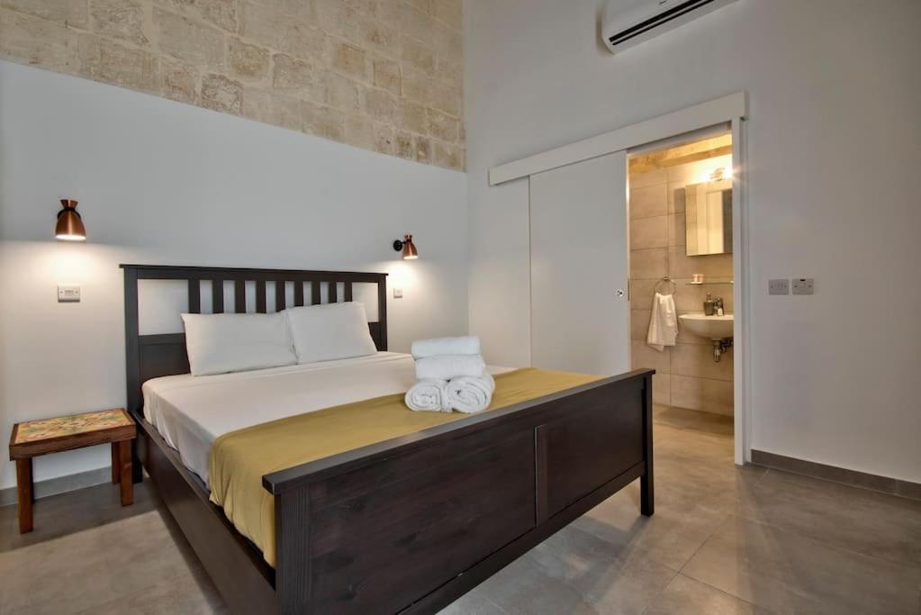 Vallettastay Old Lodge Apartment 3 Ngoại thất bức ảnh